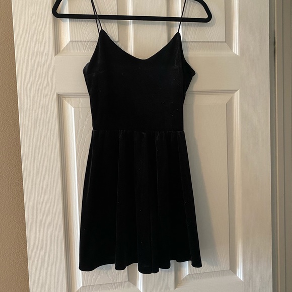 Divided LBD - Picture 4 of 5